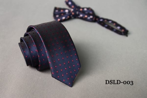 Γραβάτες των ανδρών  μεταξοτά - 5 εκατοστά - 19 μοντέλα