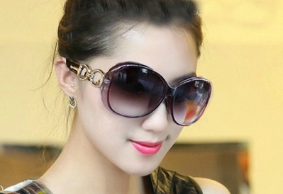 Нови дамски слънчеви очила с различни цветове рамка: Бяла, Черна, Лилава, Златиста