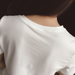 Дамска блуза с принт - КРИЛА в бял и черен цвят