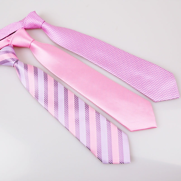 Γνήσια ανδρών γραβάτες κατάλληλο για γάμους - 9 μοντέλα