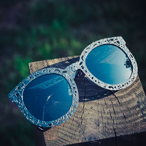 Дамски слънчеви очила с черни, златисти, сини стъкла