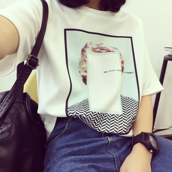 Μπλούζες σε διάφορα σχέδια και χρώματα