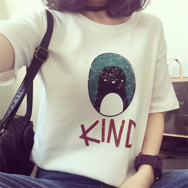 Μπλούζες σε διάφορα σχέδια και χρώματα