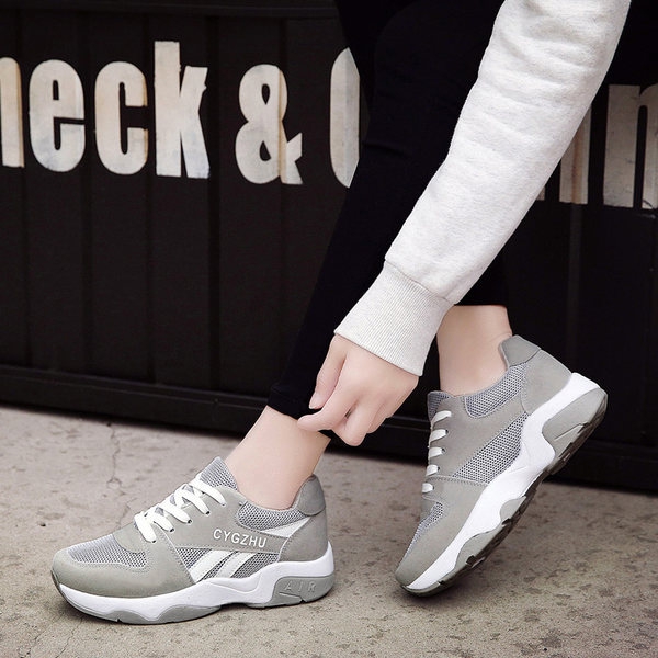 Дамски пролетно-летни и есенни обувки за тичане, бягане и лек спорт - модели в сив, бял и черен цвят