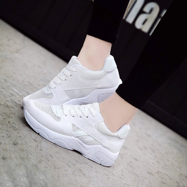 Дамски пролетно-летни и есенни обувки за тичане, бягане и лек спорт - модели в сив, бял и черен цвят