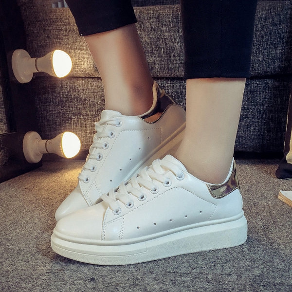 Дамски спортни обувки за бягане - пет модела