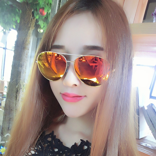 Огледални слънчеви очила