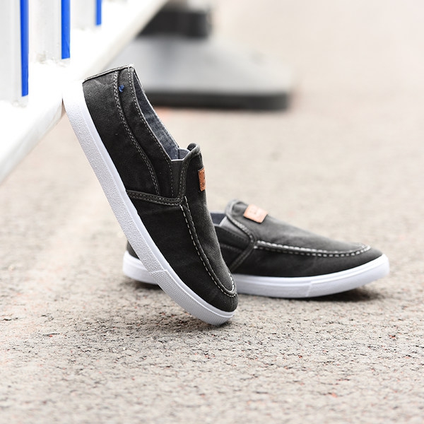 Мъжки спортни обувки за разходка, джогинг и бягане - три топ модела