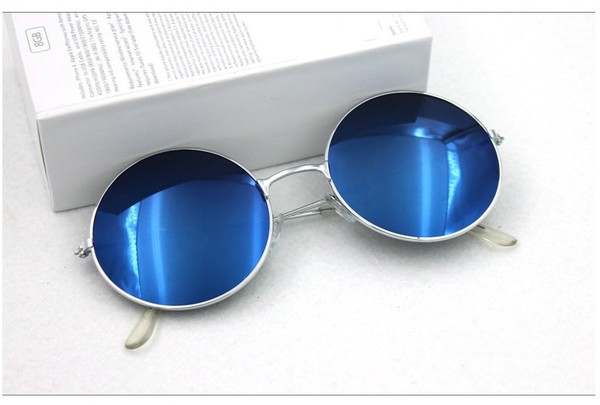 Κυρίες γύρο γυαλιά ηλίου