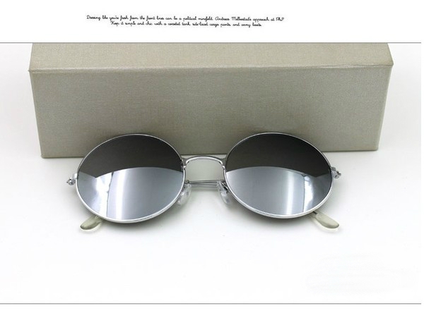 Κυρίες γύρο γυαλιά ηλίου