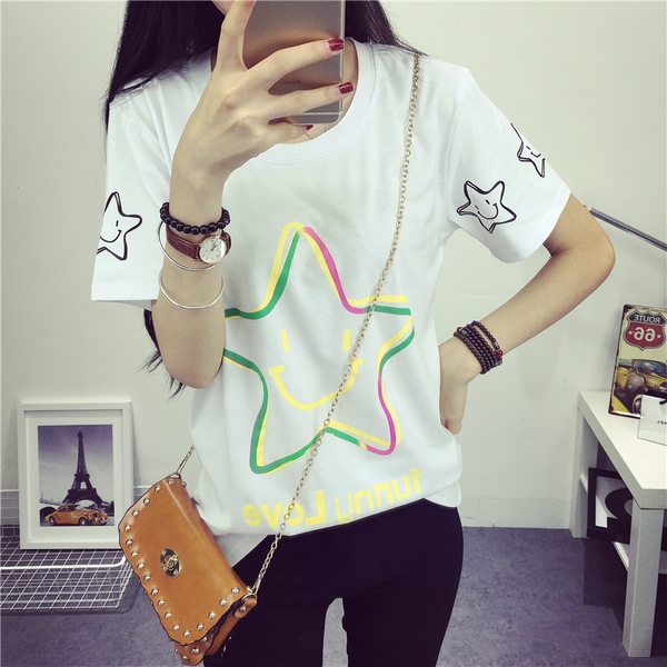 Λεπτό καλοκαίρι T-shirt για νεαρές κυρίες σε διάφορα χρώματα