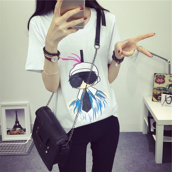 Λεπτό καλοκαίρι T-shirt για νεαρές κυρίες σε διάφορα χρώματα