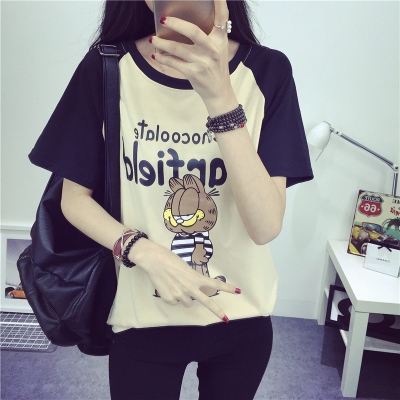 Λεπτό καλοκαίρι T-shirt για νεαρές κυρίες σε διάφορα χρώματα