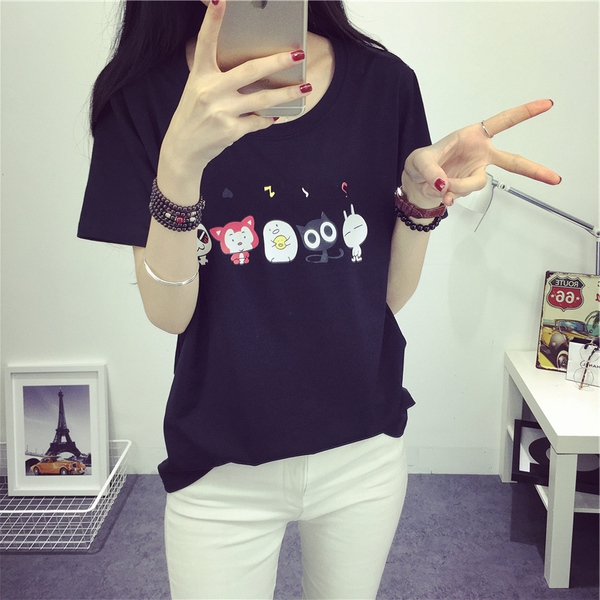 Λεπτό καλοκαίρι T-shirt για νεαρές κυρίες σε διάφορα χρώματα