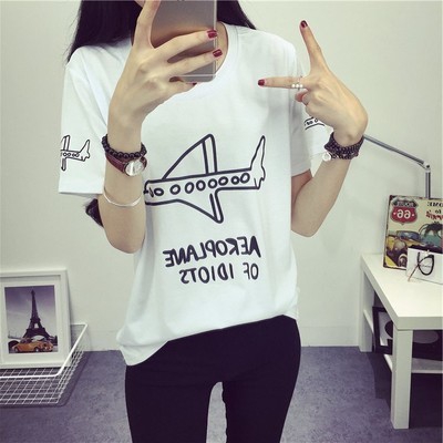 Λεπτό καλοκαίρι T-shirt για νεαρές κυρίες σε διάφορα χρώματα