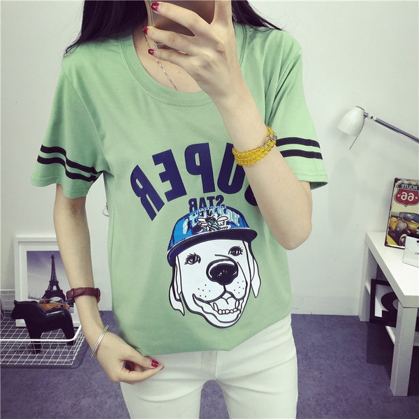 Λεπτό καλοκαίρι T-shirt για νεαρές κυρίες σε διάφορα χρώματα