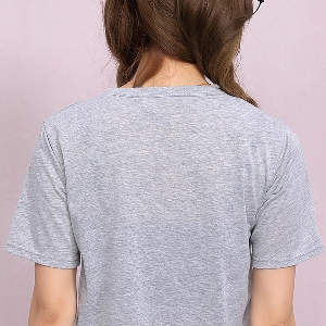 Дамска памучна тениска в сив цвят с героя Доналд Дък