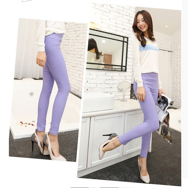 Цветни пролетни панталони за бременни.