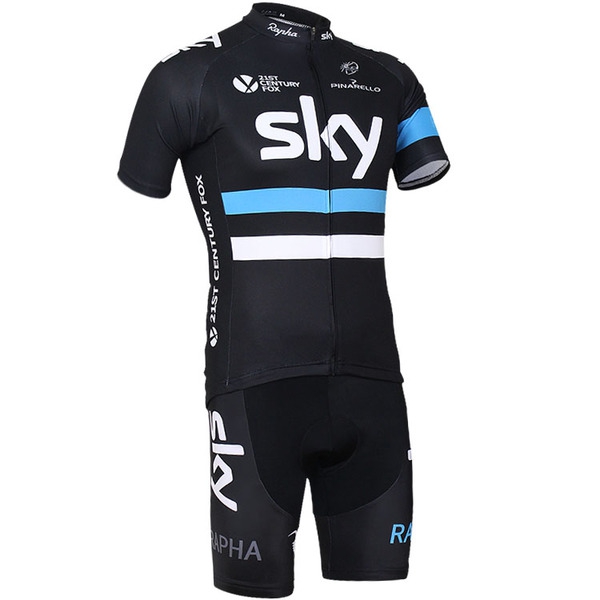 Ανδρικά ελαστικά σπορ  σετ  σε κοντό μανίκι - 10 μοντέλα