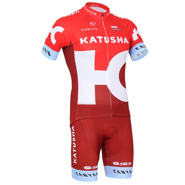 Ανδρικά ελαστικά σπορ  σετ  σε κοντό μανίκι - 10 μοντέλα