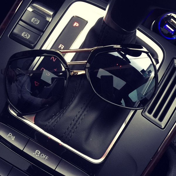 Слънчеви очила за жени и мъже