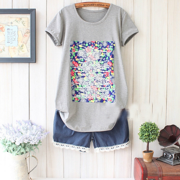 Тениски за бременни в два цвята бял и сив.