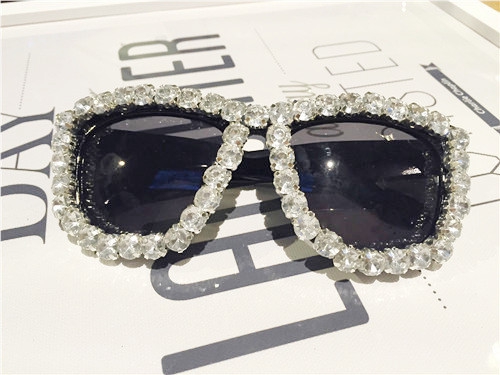 Дамски слънчеви очила над 10 различни модела