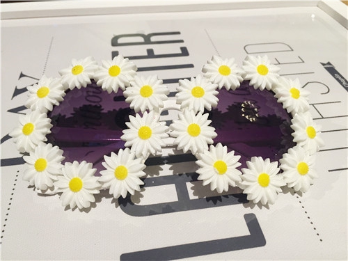 Дамски слънчеви очила над 10 различни модела