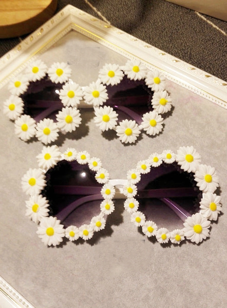 Дамски слънчеви очила над 10 различни модела