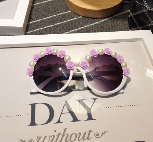 Дамски слънчеви очила над 10 различни модела