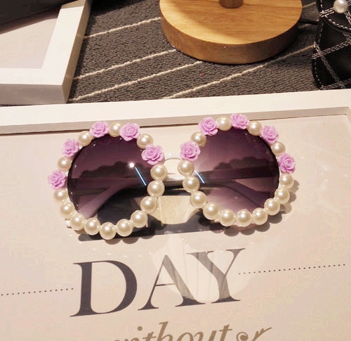 Дамски слънчеви очила над 10 различни модела