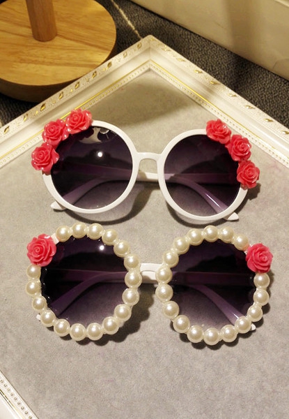 Дамски слънчеви очила над 10 различни модела