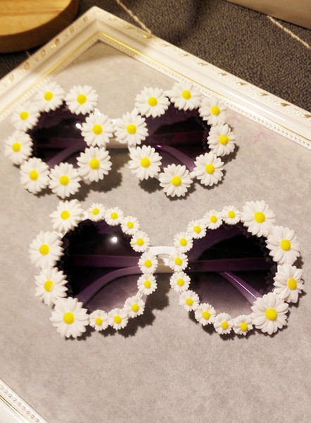 Дамски слънчеви очила над 10 различни модела