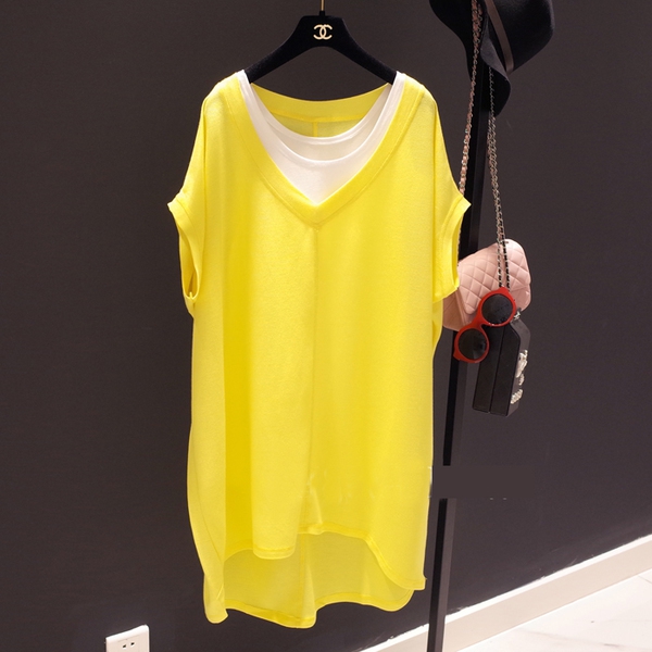 T-shirt για τις έγκυες γυναίκες σε τρία χρώματα.