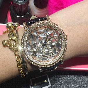 Дамски часовници с голям циферблат 6 цвята
