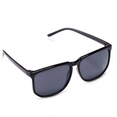 Слънчеви очила за жени и мъже