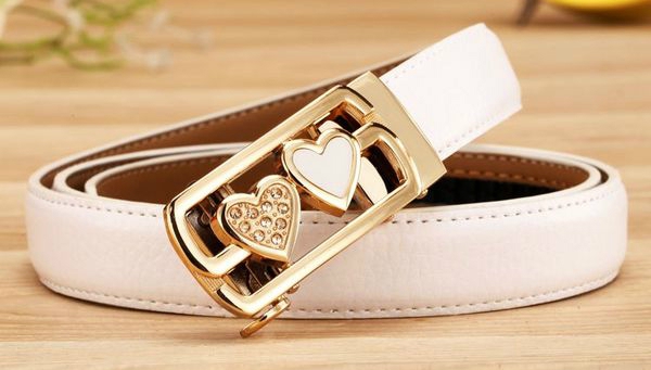 Γυναικείς ζώνες από συνθετικό δέρμα σε μαύρο, λευκό και κόκκινο - διαφορετικά μοντέλα