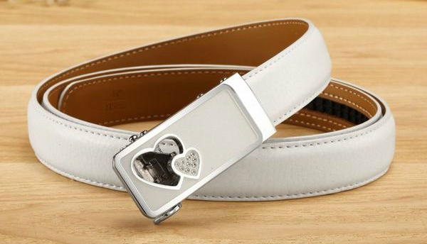 Γυναικείς ζώνες από συνθετικό δέρμα σε μαύρο, λευκό και κόκκινο - διαφορετικά μοντέλα