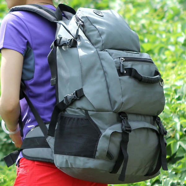 Мъжки чанти подходящи за туризъм и алпинизъм 