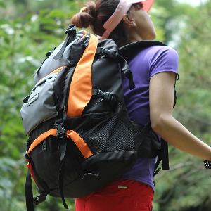 Мъжки чанти подходящи за туризъм и алпинизъм 