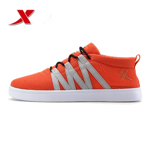 Мъжки дишащи обувки за бягане - три модела 