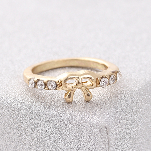 Дамски пръстени в сребрист и златист цвят-10 модела