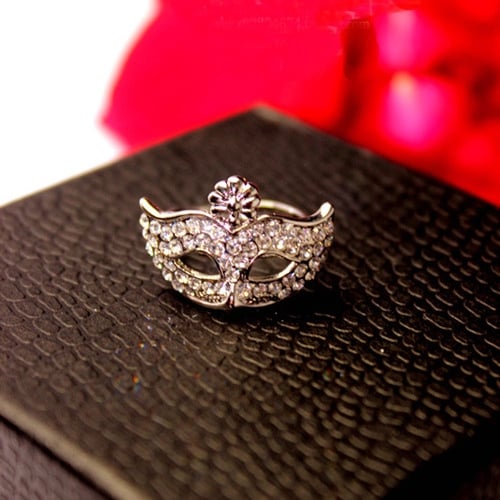 Дамски пръстени в сребрист и златист цвят-10 модела