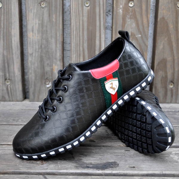 Мъжки обувки подходящи за ежедневие и спорт - няколко модела в син, черен, сив и бял цвят - плоска пета