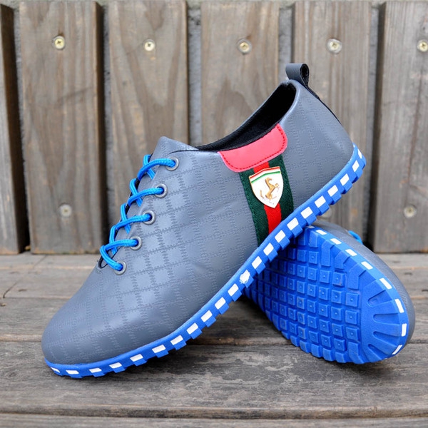 Мъжки обувки подходящи за ежедневие и спорт - няколко модела в син, черен, сив и бял цвят - плоска пета