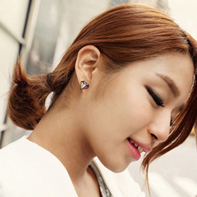 Διαμαντένια γυναικέια σκουλαρίκια 