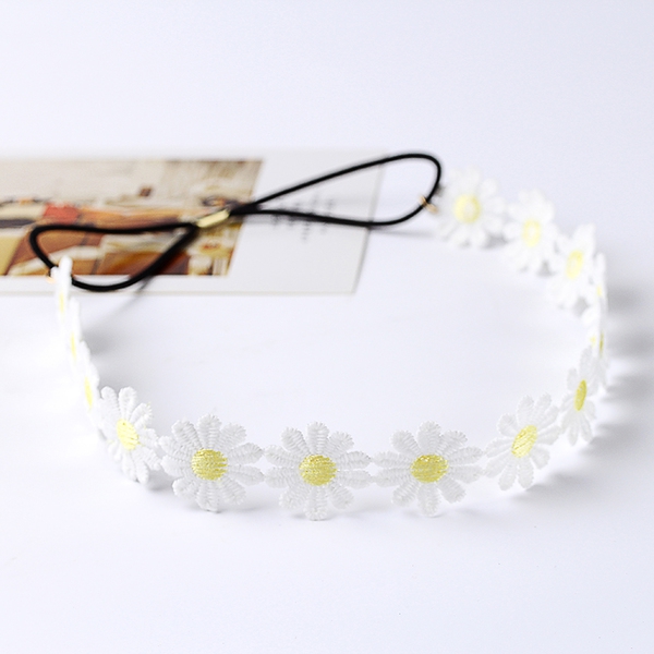 Τιάρες, με τη μορφή των λουλουδιών - 7 μοντέλα