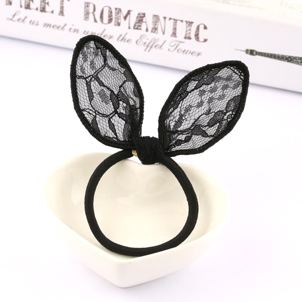 Λαστιχάκια και κλιπ για τα μαλλιά με καρτέλες σε διάφορα χρώματα