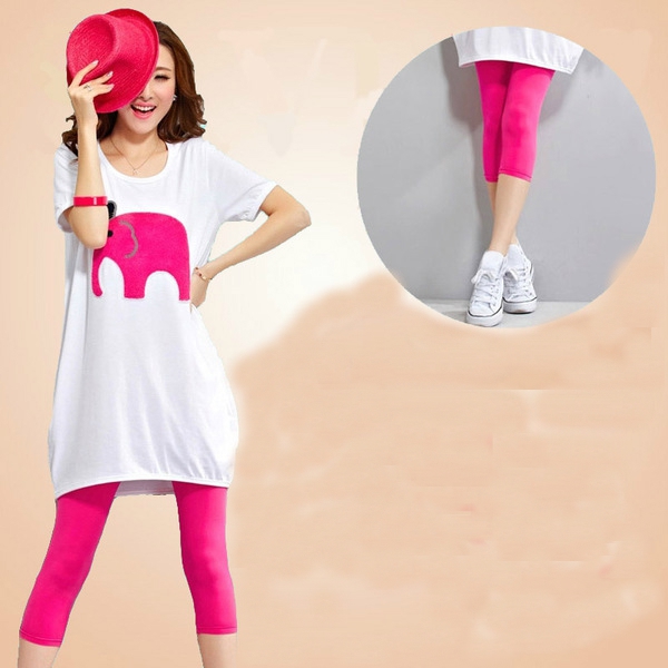 Σετ για το καλοκαίρι για τις έγκυες κολάν και χιτώνα σε διαφορετικούς συνδυασμούς χρωμάτων.