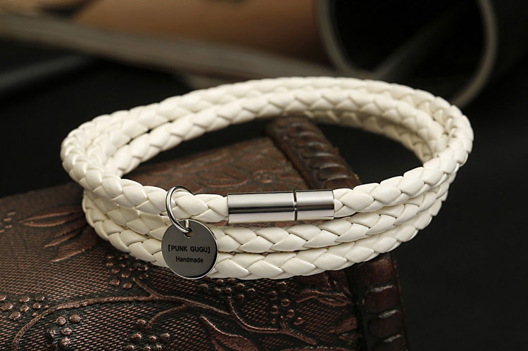 Ръчно изработена дамска гривна в черен,бял,червен и кафяв цвят-5 модела